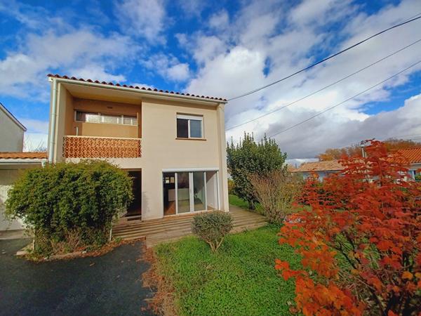 33560 CARBON BLANC - Maison 4 pièces 100 m² A VENDRE