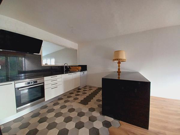 33560 CARBON BLANC - Maison 4 pièces 100 m² A VENDRE