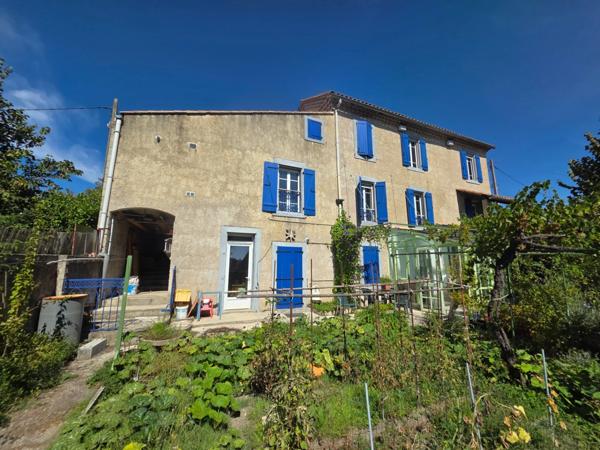 ALES (30)A vendre secteur Chantilly belle maison 5 chambres entierement rénovée d'environ 140m² habitable sur un terrain clos de 500m².