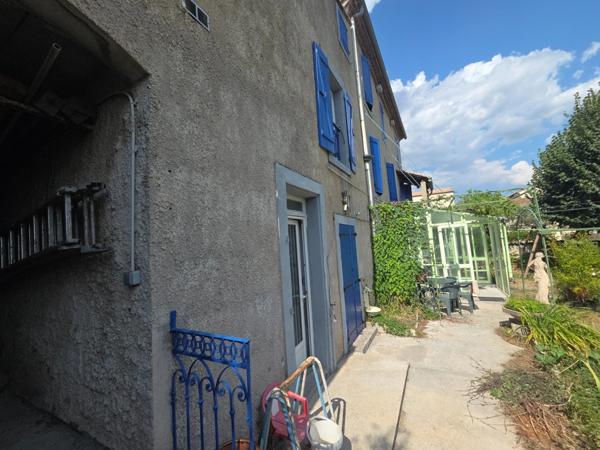 ALES (30)A vendre secteur Chantilly belle maison 5 chambres entierement rénovée d'environ 140m² habitable sur un terrain clos de 500m².