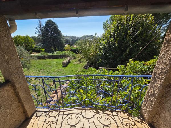 ALES (30)A vendre secteur Chantilly belle maison 5 chambres entierement rénovée d'environ 140m² habitable sur un terrain clos de 500m².