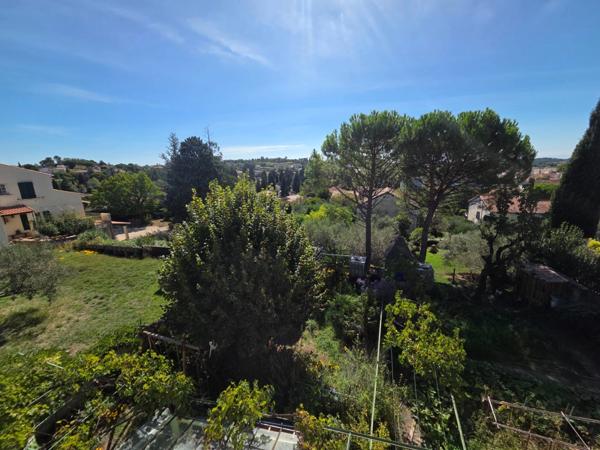 ALES (30)A vendre secteur Chantilly belle maison 5 chambres entierement rénovée d'environ 140m² habitable sur un terrain clos de 500m².