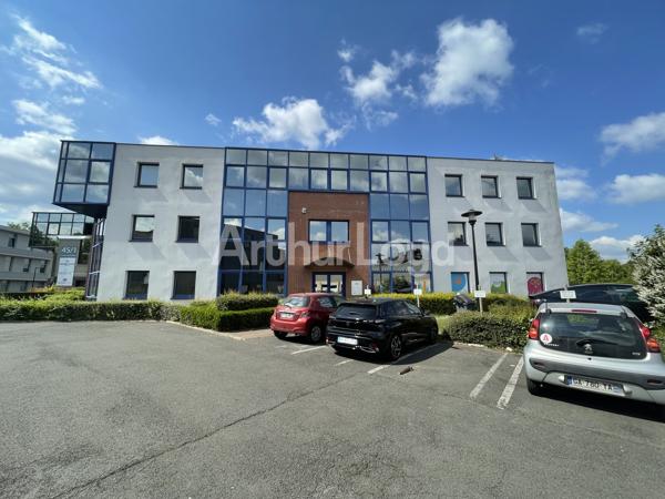 Bureaux à louer ou vendre à Wasquehal avec parkings privatifs modernes