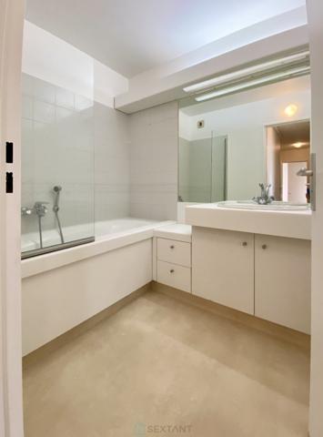 A Issy-les-Moulineaux, appartement-terrasse 159 m2 6 pièces 4 chambres