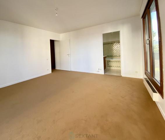 A Issy-les-Moulineaux, appartement-terrasse 159 m2 6 pièces 4 chambres
