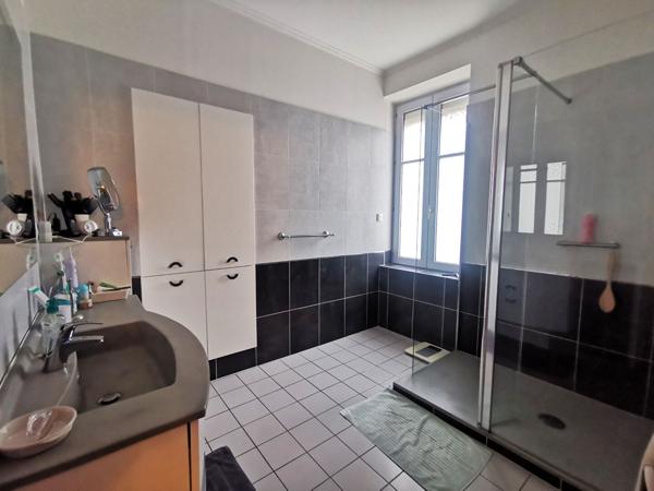 Maison 4 pièce(s), 130 m2, garage.