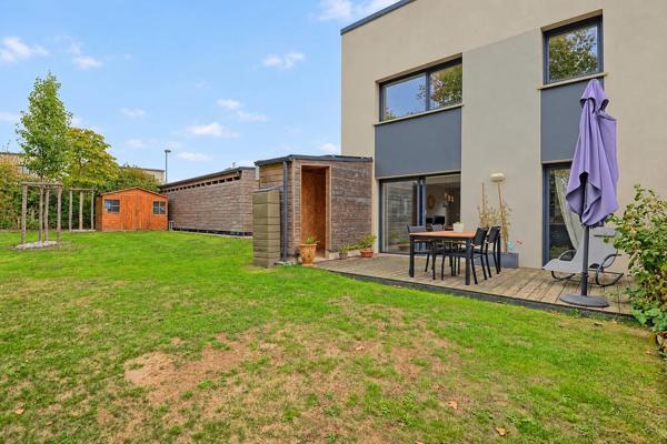 Vente                                                      Maison
                        
                     4 pièces                      98 m2                     à Châteaubourg