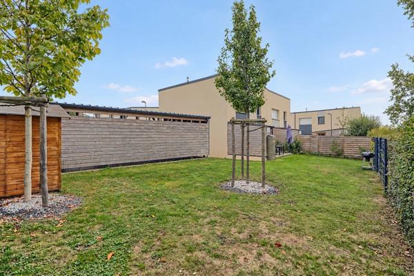 Vente                                                      Maison
                        
                     4 pièces                      98 m2                     à Châteaubourg