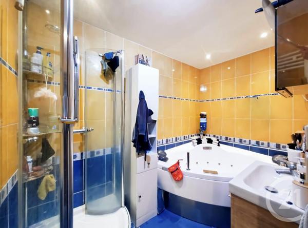 Appartement F3 à vendre  3 pièces - 75 m2 PONTAULT COMBAULT - 77