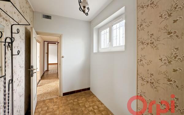 Maison à vendre    3 pièces •  Saint-Amand-Montrond