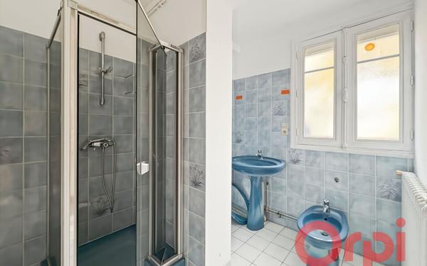 Maison à vendre    3 pièces •  Saint-Amand-Montrond