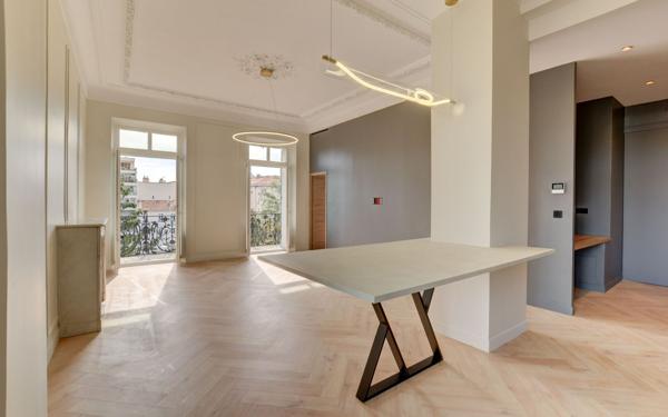 Appartement à vendre    4 pièces • 110 m2 Cannes