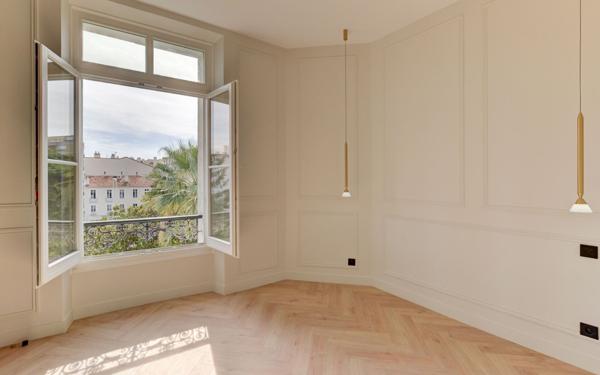 Appartement à vendre    4 pièces • 110 m2 Cannes