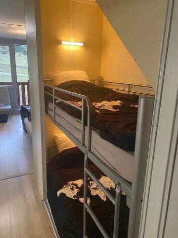 Appartement à vendre 1 pièces LA MONGIE (65), avec balcon, cellier casier à ski.