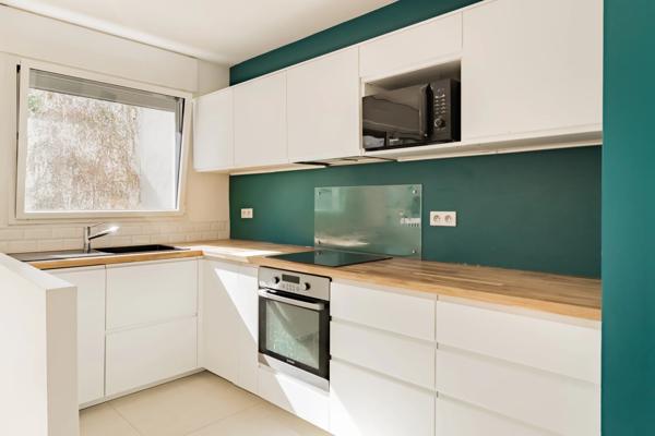 Appartement Paris 17 e - BATIGNOLLES / RUE LEMERCIER