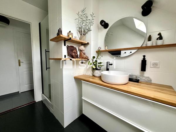 Maison chaleureuse au coeur du Village Parisien