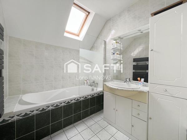 Maison chaleureuse au coeur du Village Parisien