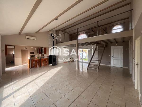 Jolie maison climatisée 3 chambres avec piscine couverte