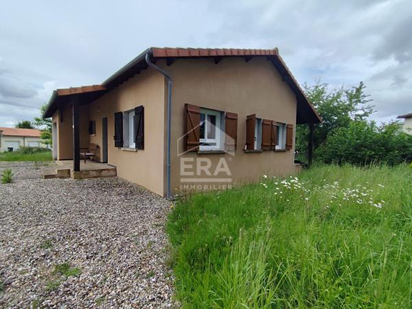 Maison plain pied au calme proche bourg