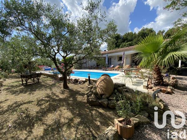 Maison 5 pièces de 127 m² à Saint-Martin-de-Crau (13310)