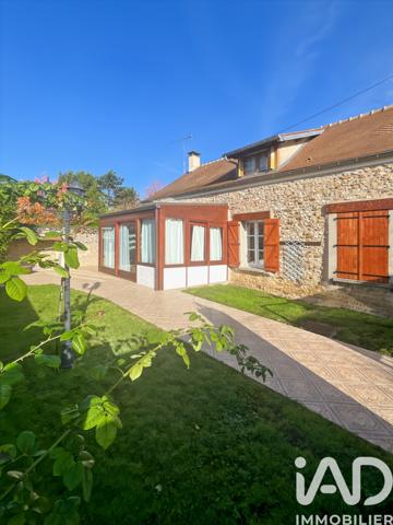 Maison à vendre 5 pièces 105 m² Évry-Grégy-sur-Yerre