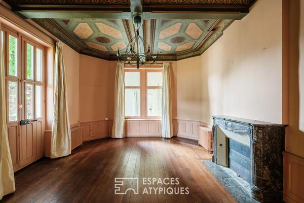 Maison bourgeoise avec piscine couverte en coeur de ville