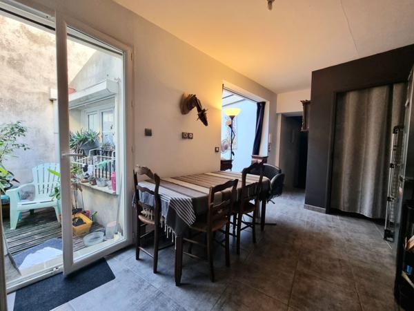 Vente Maison de village107 m² - 4 Pièces - VAUVERT (30600)