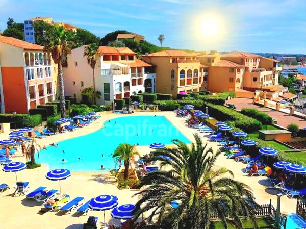 BORD DE MER - APPARTEMENT T2 TERRASSE + PARKING + PISCINE à vendre SIX-FOURS-LES-PLAGES (83)