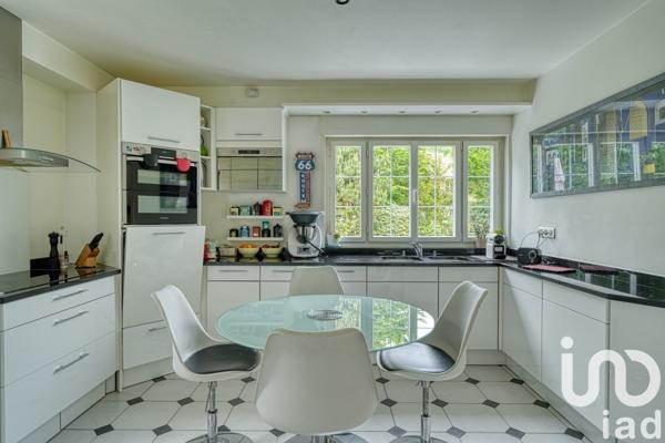 Maison 8 pièces de 162 m² à Triel-sur-Seine (78510)