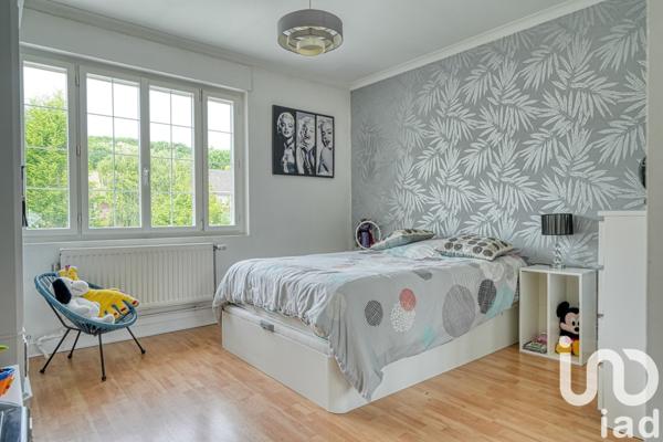 Maison 8 pièces de 162 m² à Triel-sur-Seine (78510)