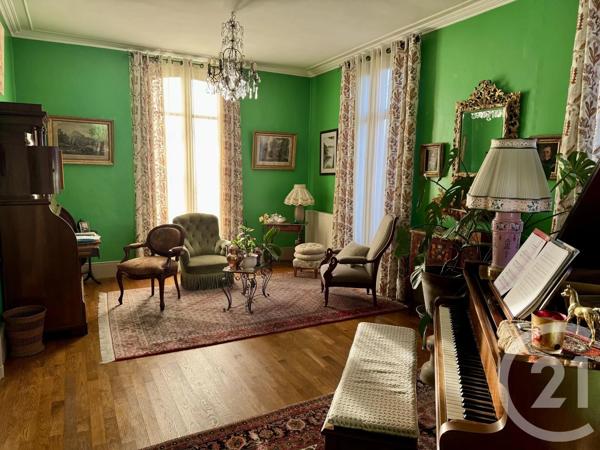 Maison à vendre  17 pièces - 365 m 2   GISORS  - 27