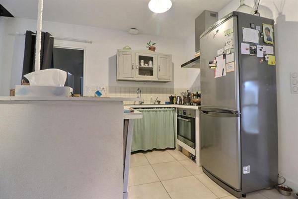 Appartement  4 pièce(s) 70 m2  st genest de beauzon