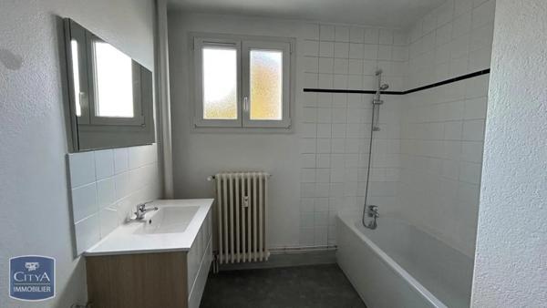 Appartement à louer 4 pièces 94.45m²