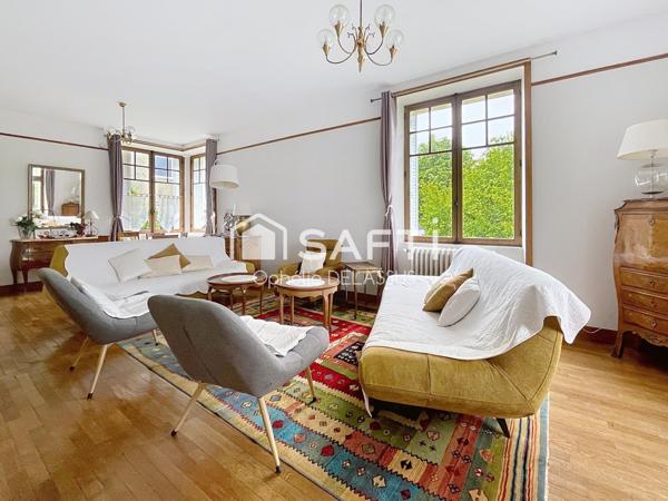MAISON DE CARACTÈRE AVEC VUE DÉGAGÉE-UZERCHE-