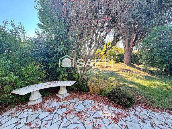 Grande maison familiale à Lormont