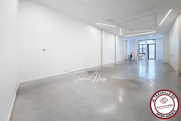 Bureau à vendre 3 pièces de 103 m²