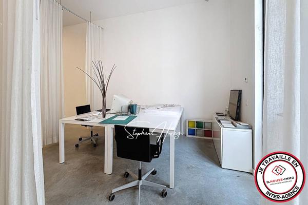 Bureau à vendre 3 pièces de 103 m²