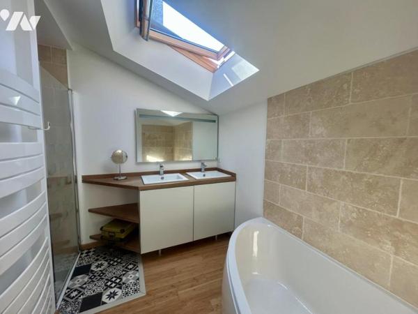 Maison rénovée - Plein centre - PORNIC