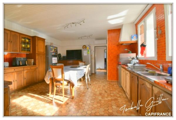 Maison de village 4 pièces CHATEAUMEILLANT (18)