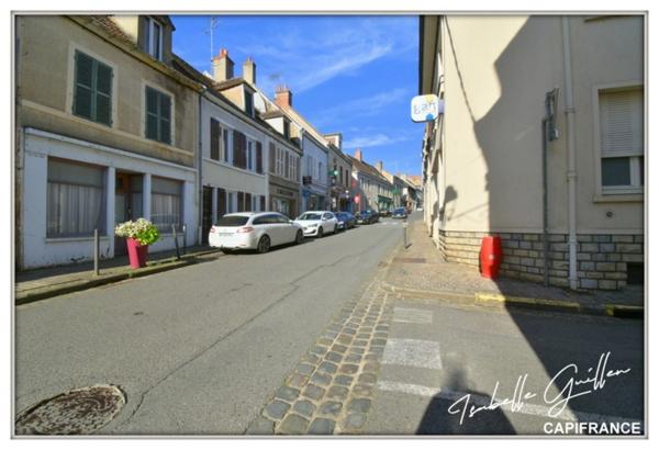 Maison de village 4 pièces CHATEAUMEILLANT (18)