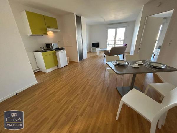 Appartement à louer 2 pièces 51.91m² Le Mans (72000)