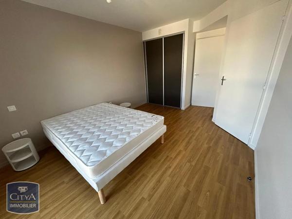 Appartement à louer 2 pièces 51.91m² Le Mans (72000)