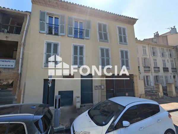 Location Parking - le patio des palmiers Hyeres 83400