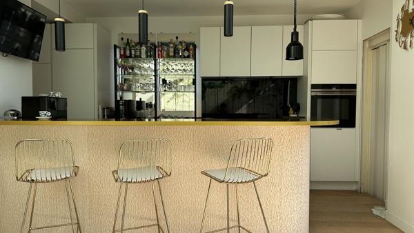 MAISON BOURGEOISE AVEC GARAGE ET STUDIO INDÉPENDANT - COLIGNY LA ROCHELLE