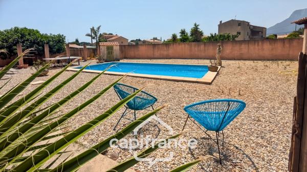 Maison à vendre 5 pièces + piscine SOLLIES VILLE (83)