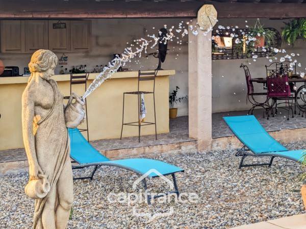 Maison à vendre 5 pièces + piscine SOLLIES VILLE (83)