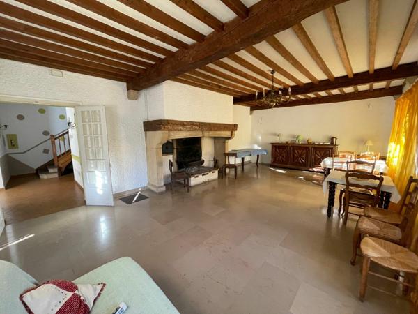 Immeuble à vendre    19 pièces •  Soumoulou