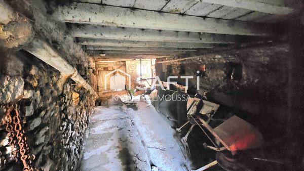 Grange en excellent état avec terrain et cave voûtée – Virieu-le-Grand