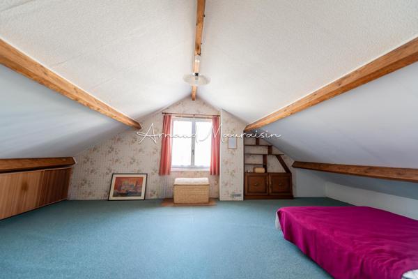 Maison familiale à fort potentiel au calme !