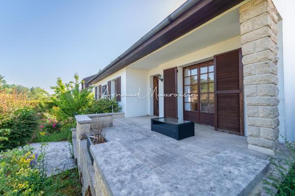 Maison familiale à fort potentiel au calme !